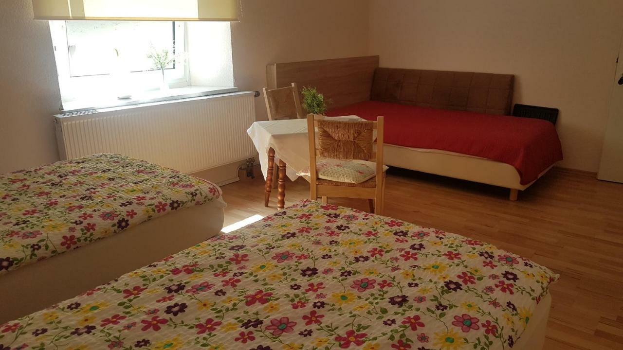 הרבורג Pension Moserhaus מראה חיצוני תמונה